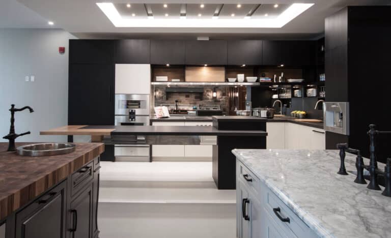 OakWood Ottawa Reviews | 10 Reasons Ottawa Homeowners Choose OakWood